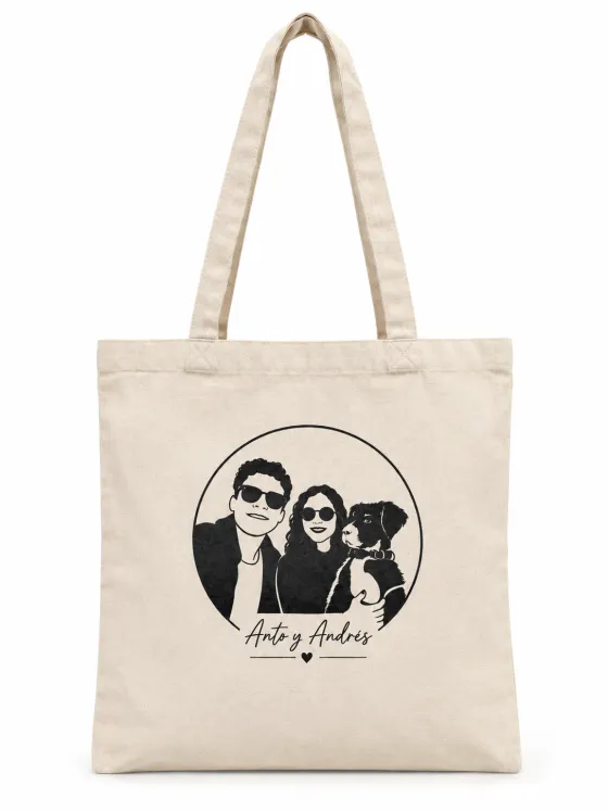 Totebag personalizada con una ilustración de los novios y su mascota